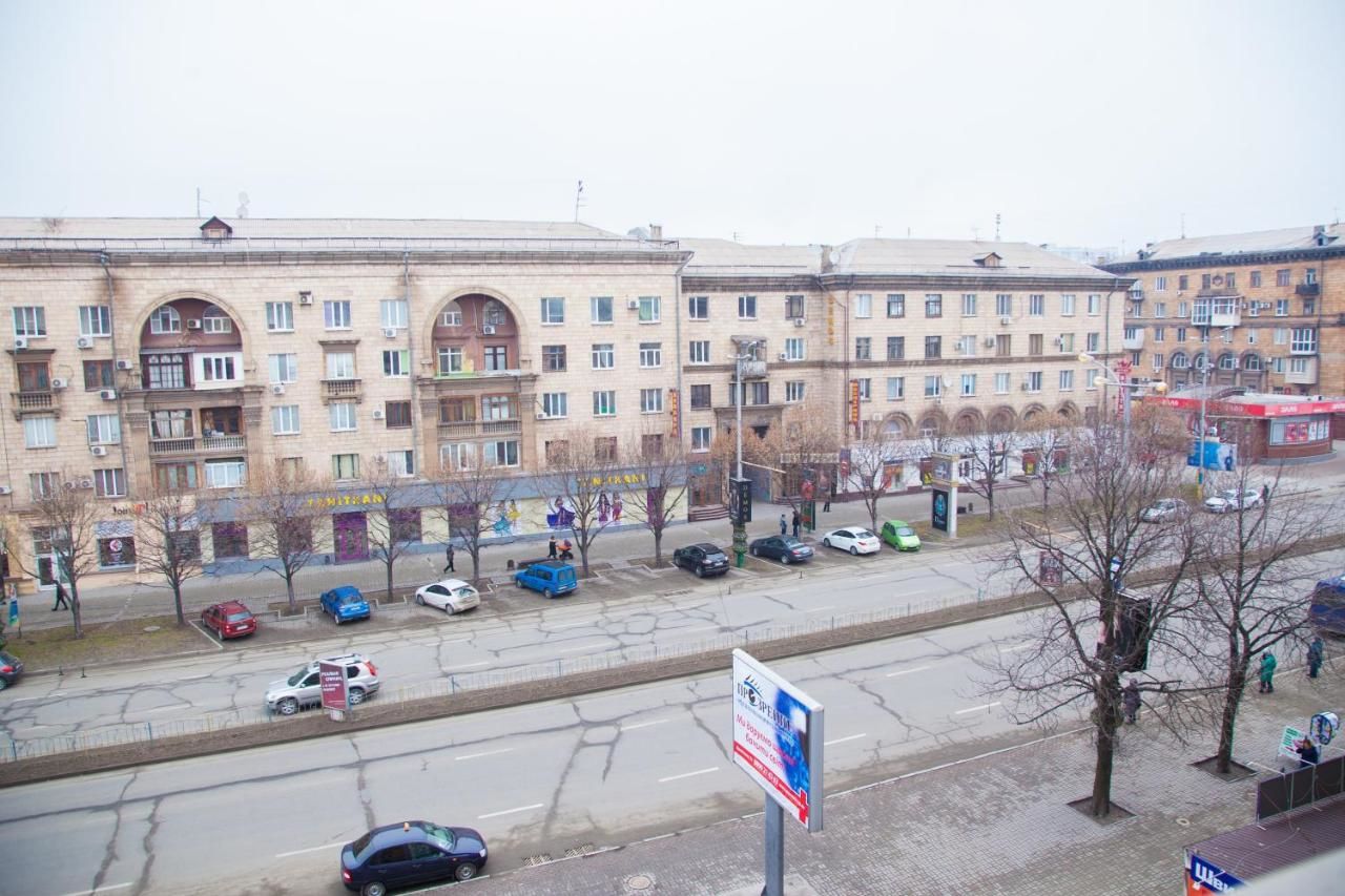 Апартаменты 2Rooms standart Apt on Soborniy 153 Запорожье-17